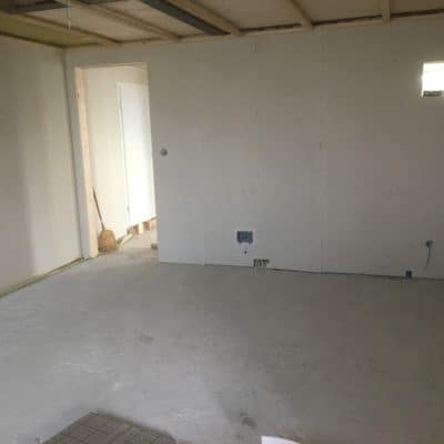 Innenausbau Betonboden vor Dämmarbeiten