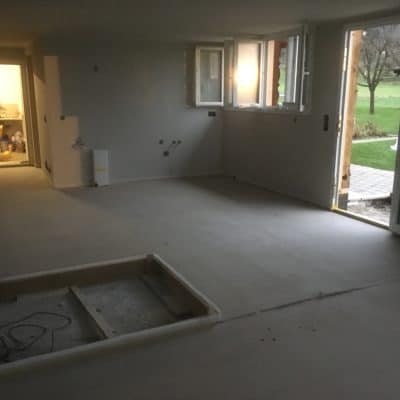 Innenausbau Boden bereit für Plattenleger